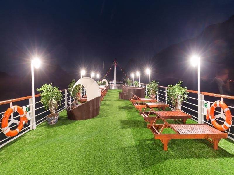 Khách sạn Mon Cheri Cruises