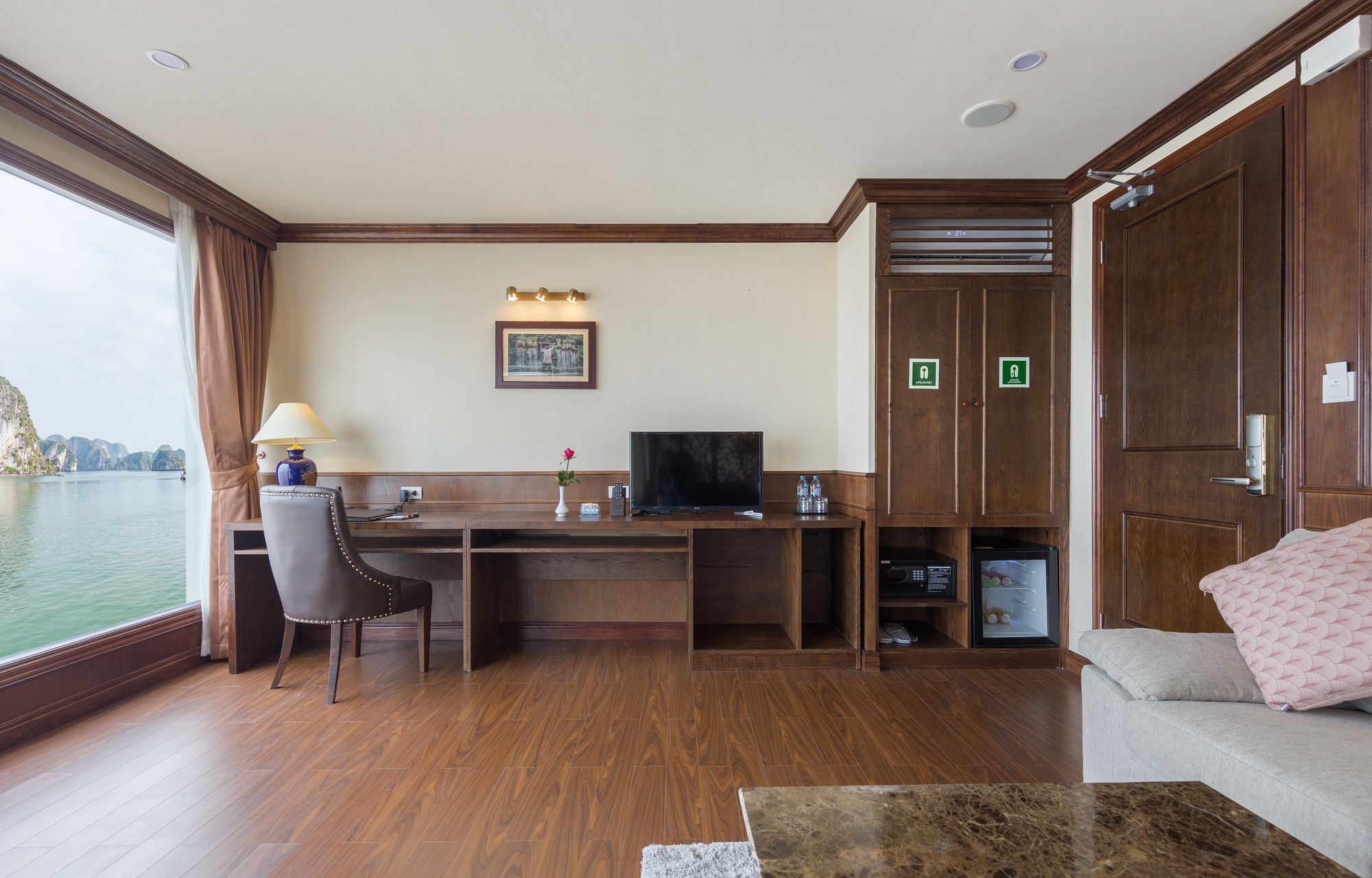 Mon Cheri Cruises 4* Hà Nội